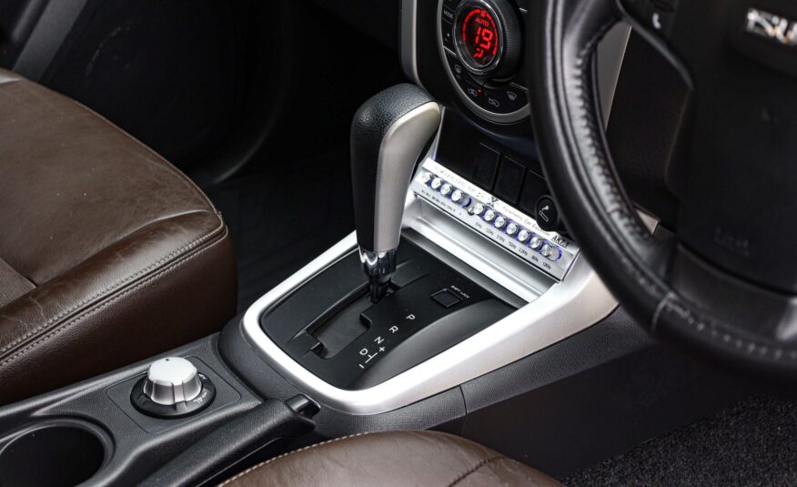 Isuzu D-max 3.0 AT 4x4 V-Croos PF-รถบ้านมือสอง