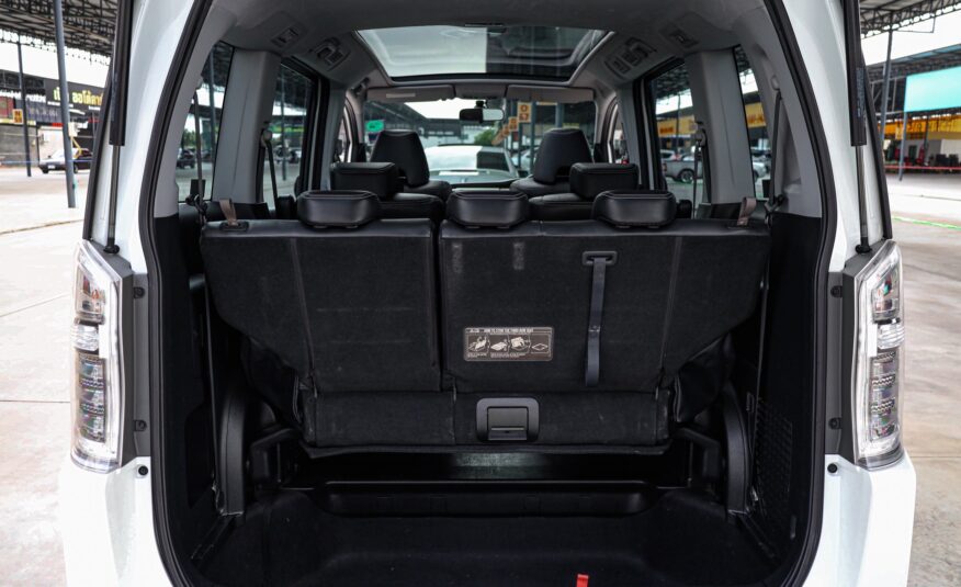 Honda Stepwagon Spada 2.0 EL PF-รถบ้านมือสอง
