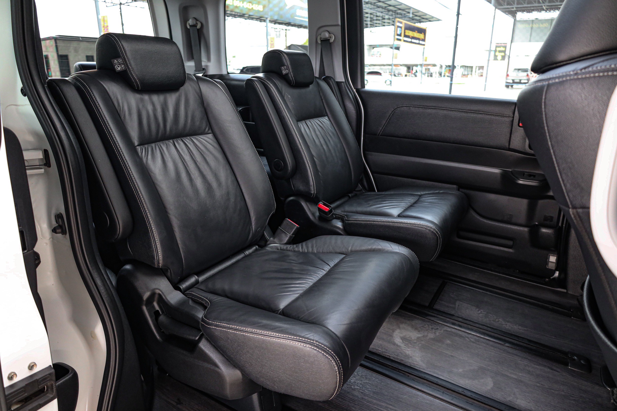 Honda Stepwagon Spada 2.0 EL PF-รถบ้านมือสอง