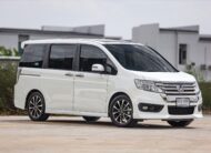 Honda Stepwagon Spada 2.0 EL PF-รถบ้านมือสอง