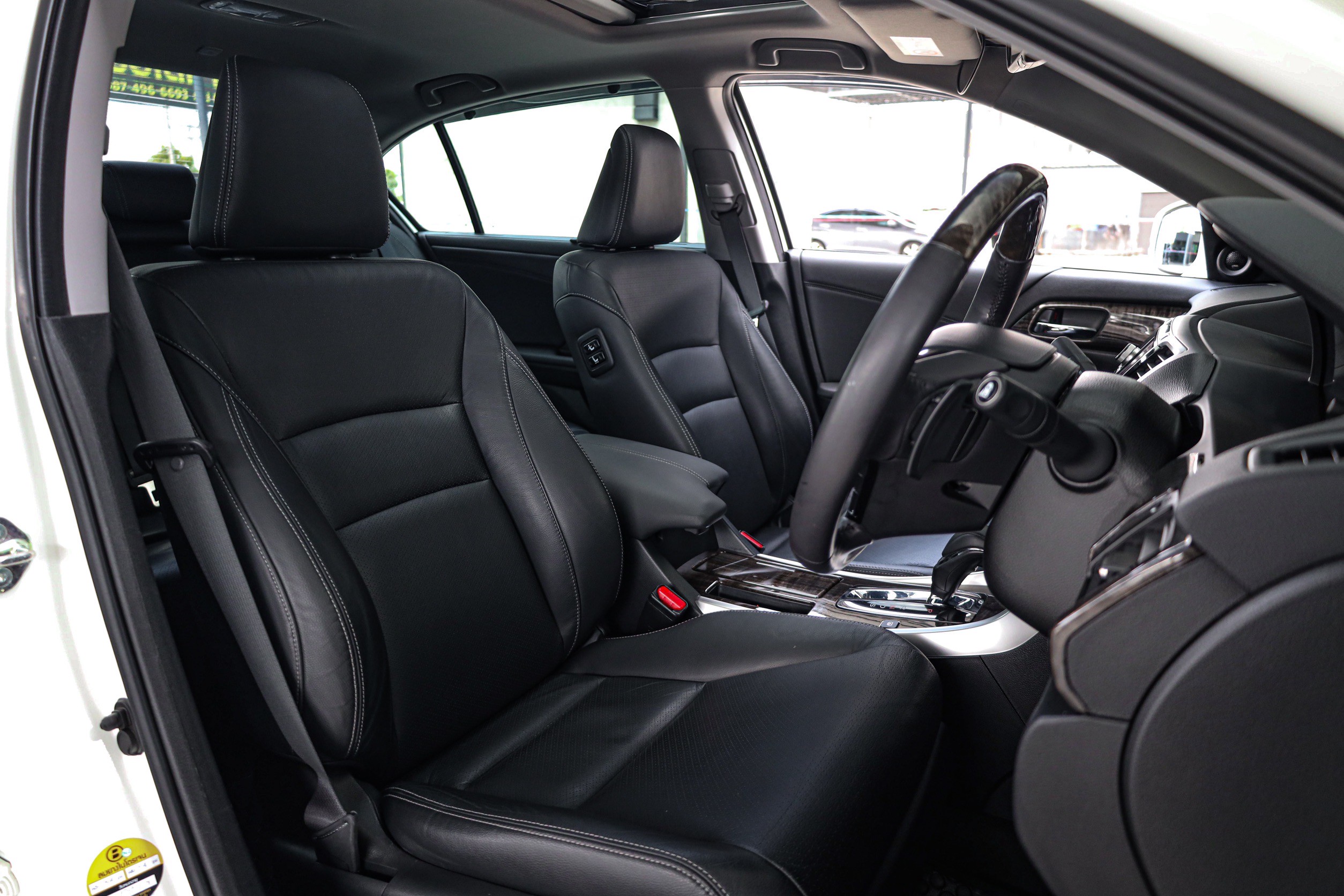 Honda Accord 2.4 Tach PF-รถบ้านมือสอง