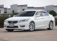 Honda Accord 2.4 Tach PF-รถบ้านมือสอง