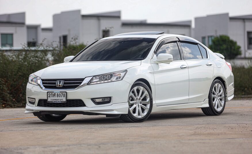 Honda Accord 2.4 Tach PF-รถบ้านมือสอง