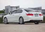 Honda Accord 2.4 Tach PF-รถบ้านมือสอง