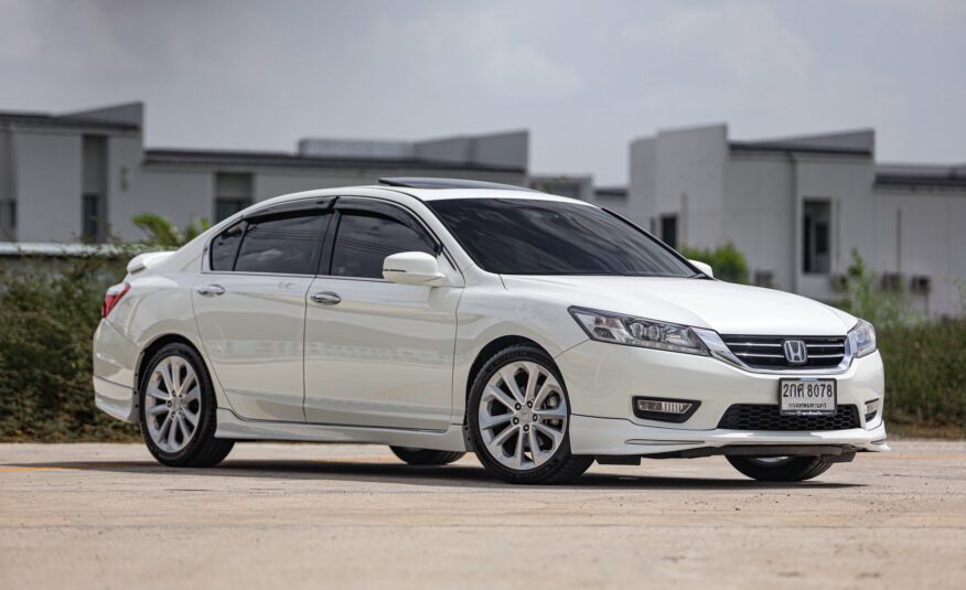 Honda Accord 2.4 Tach PF-รถบ้านมือสอง