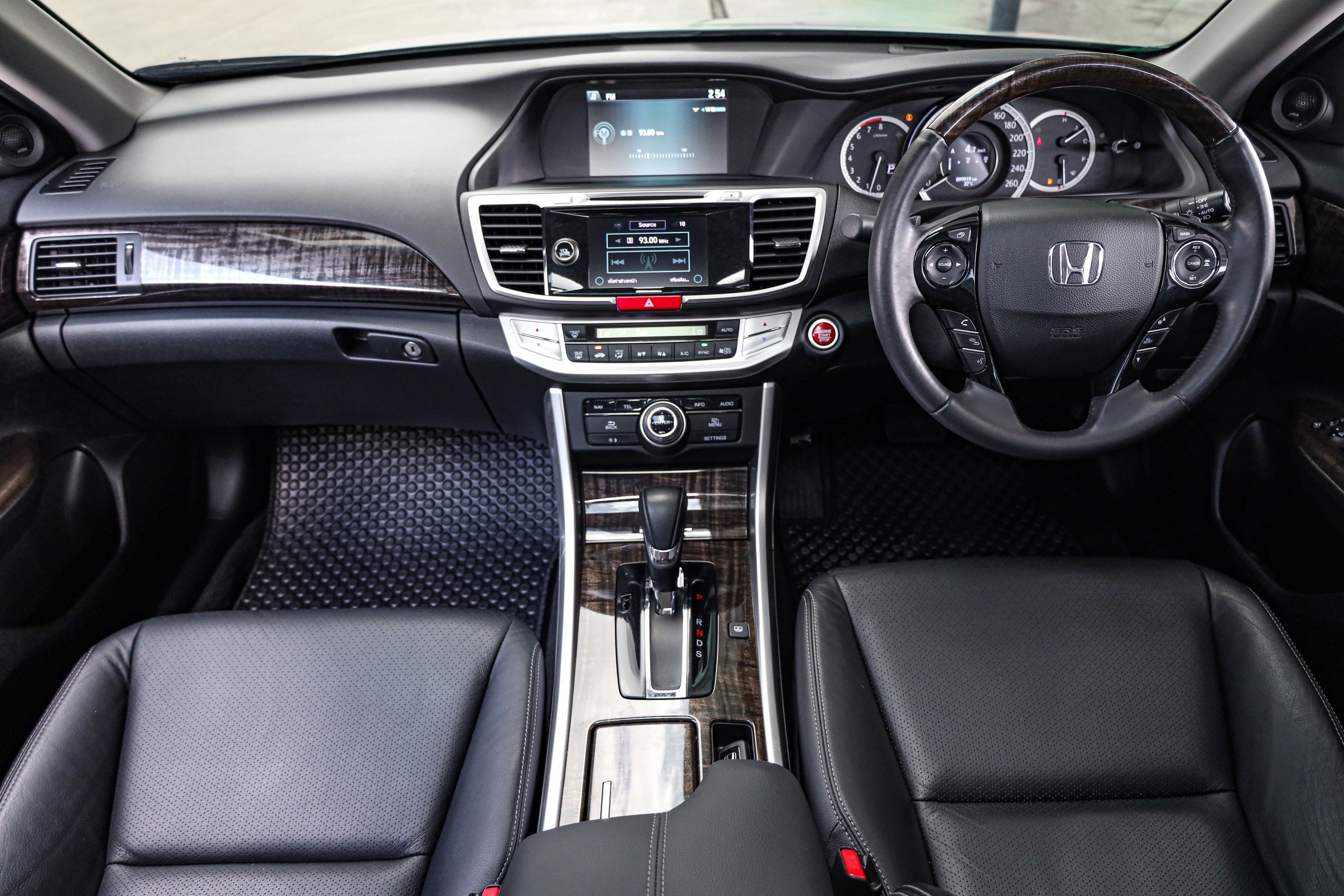 Honda Accord 2.4 Tach PF-รถบ้านมือสอง