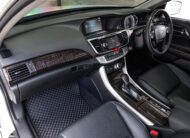 Honda Accord 2.4 Tach PF-รถบ้านมือสอง