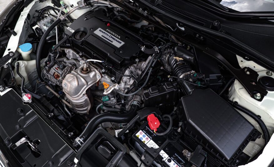 Honda Accord 2.4 Tach PF-รถบ้านมือสอง