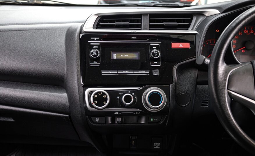 Honda Jazz GK S MT PF-รถบ้านมือสอง