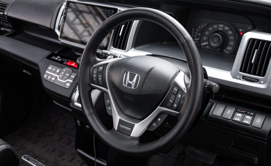 Honda Stepwagon Spada 2.0 E PF-รถบ้านมือสอง