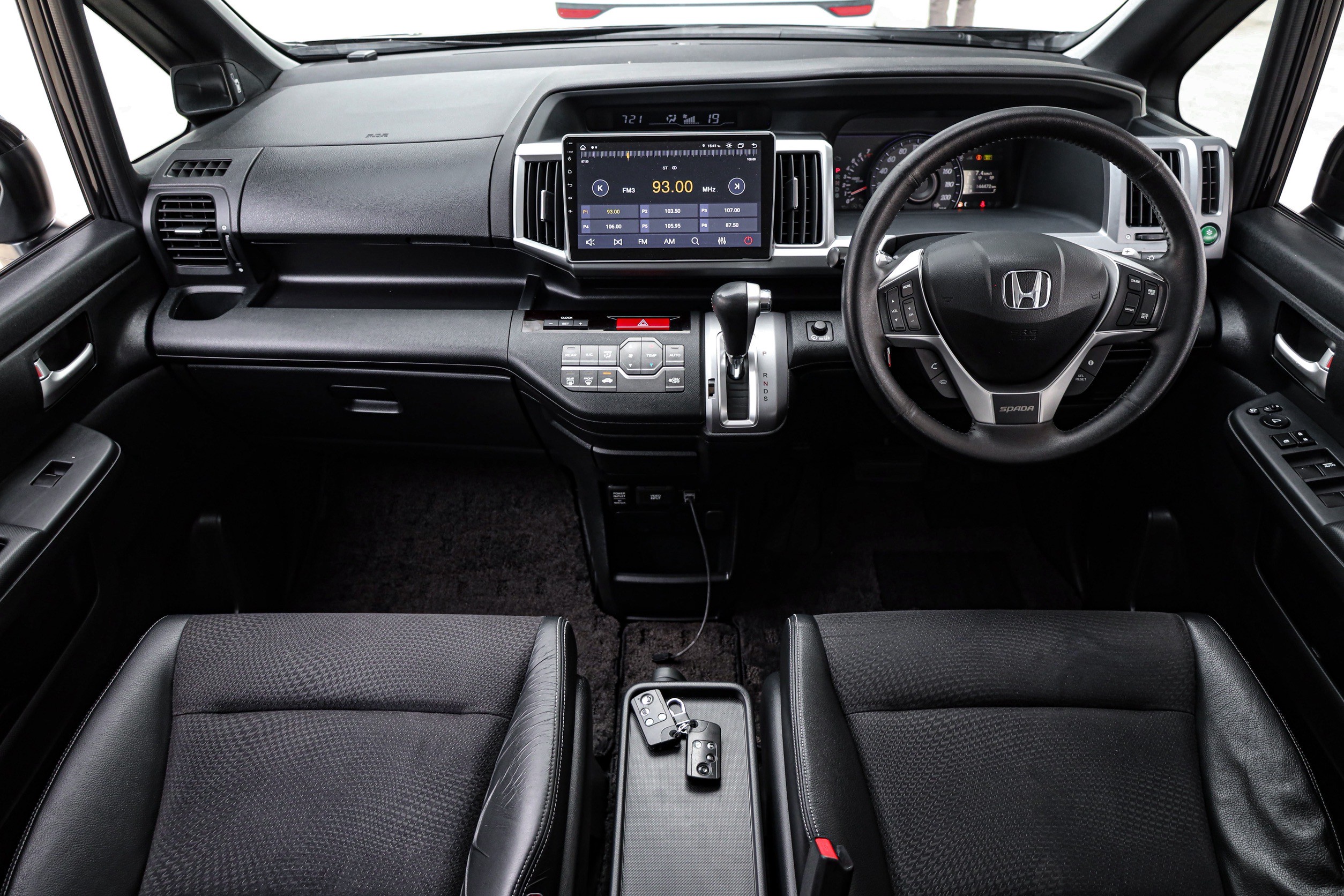 Honda Stepwagon Spada 2.0 E PF-รถบ้านมือสอง