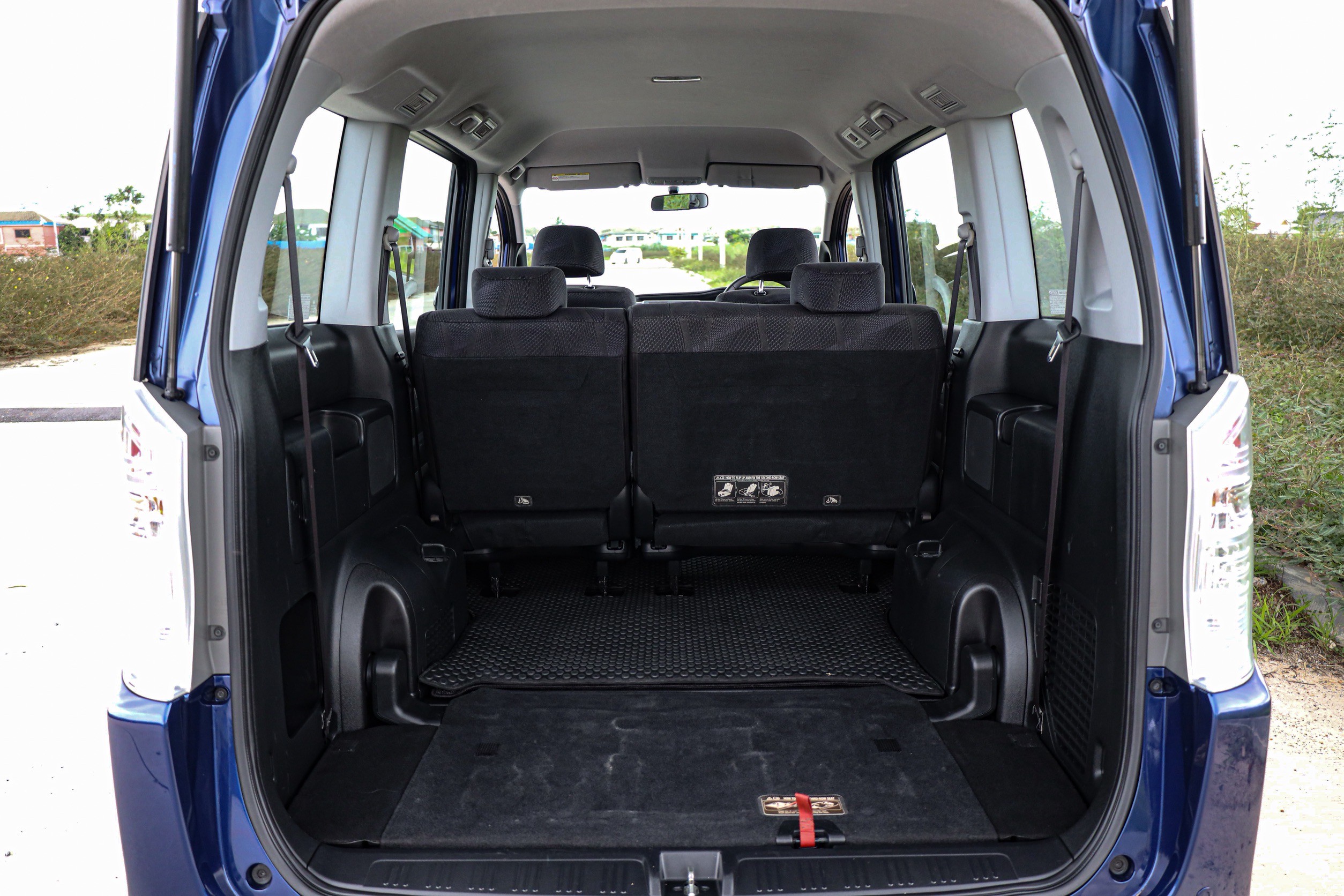 Honda Stepwagon Spada 2.0 PF-รถบ้านมือสอง