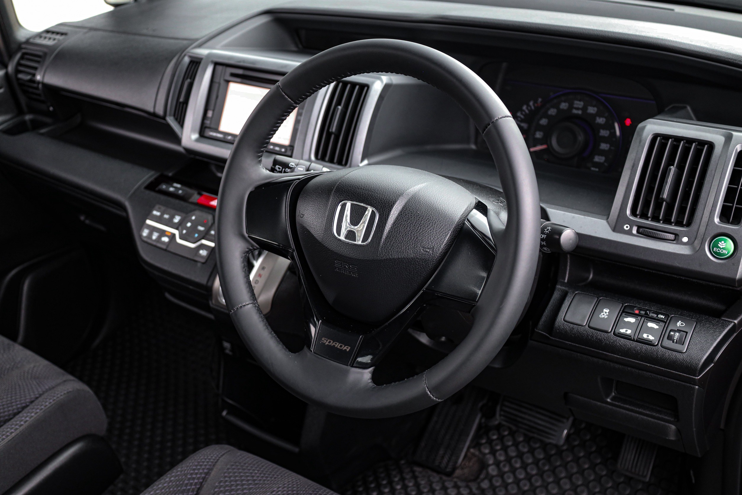 Honda Stepwagon Spada 2.0 PF-รถบ้านมือสอง