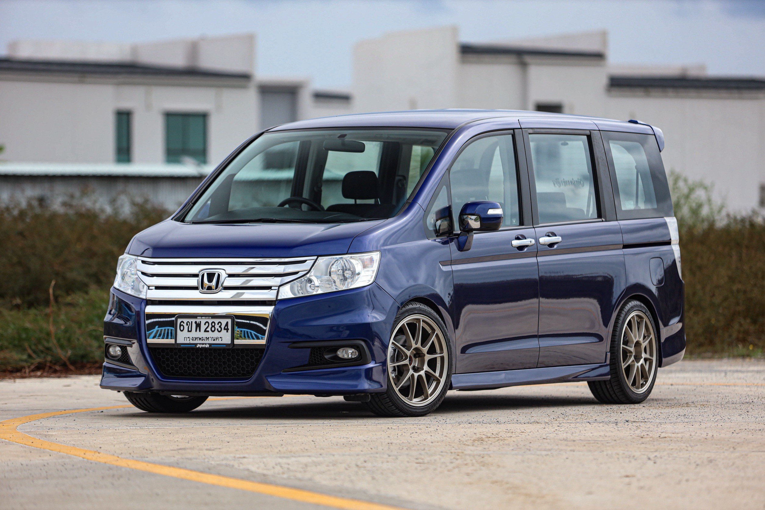 Honda Stepwagon Spada 2.0 PF-รถบ้านมือสอง