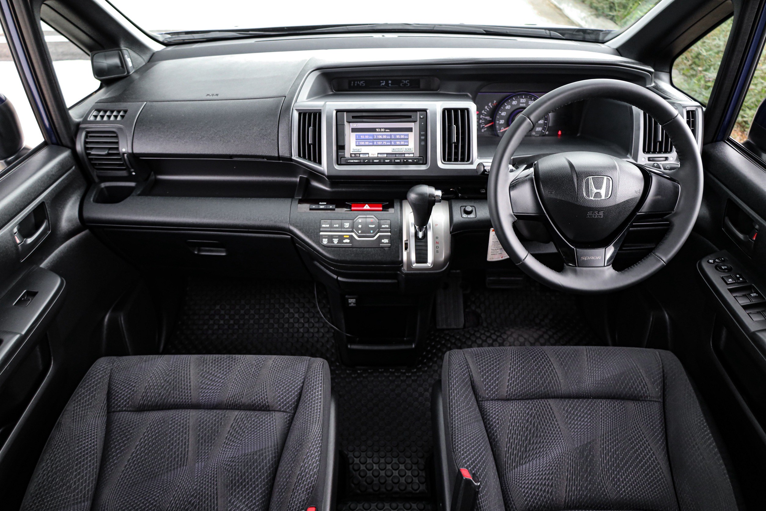 Honda Stepwagon Spada 2.0 PF-รถบ้านมือสอง