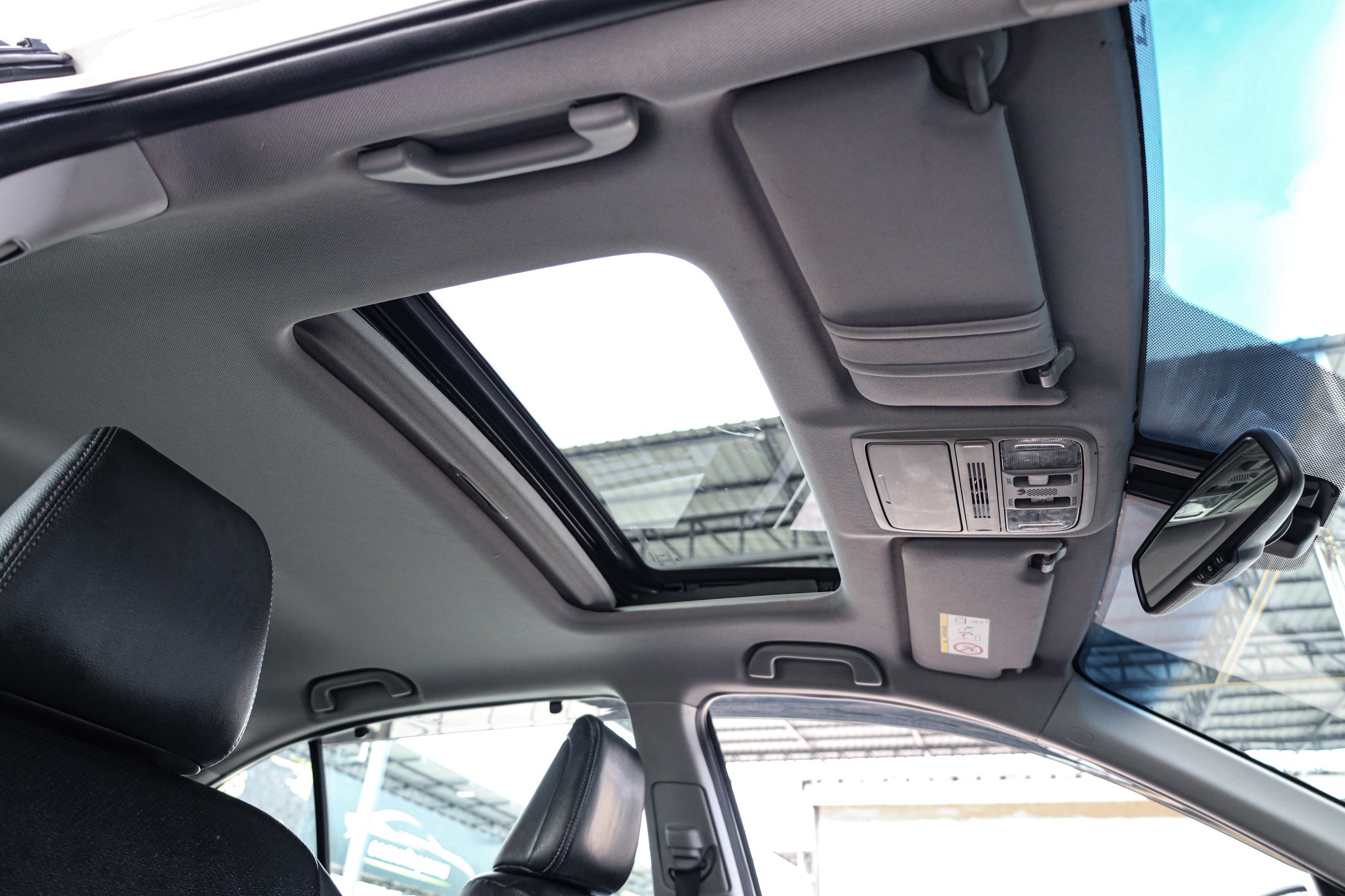 Honda Accord 2.4 Tach PF-รถบ้านมือสอง