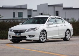 Honda Accord 2.4 Tach PF-รถบ้านมือสอง