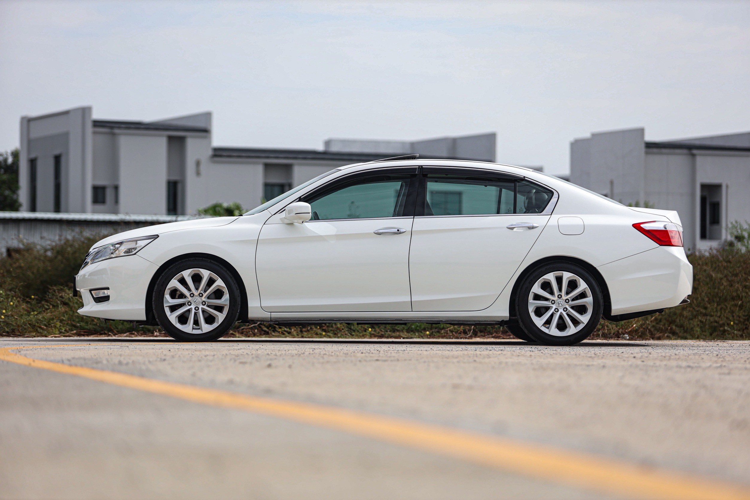 Honda Accord 2.4 Tach PF-รถบ้านมือสอง