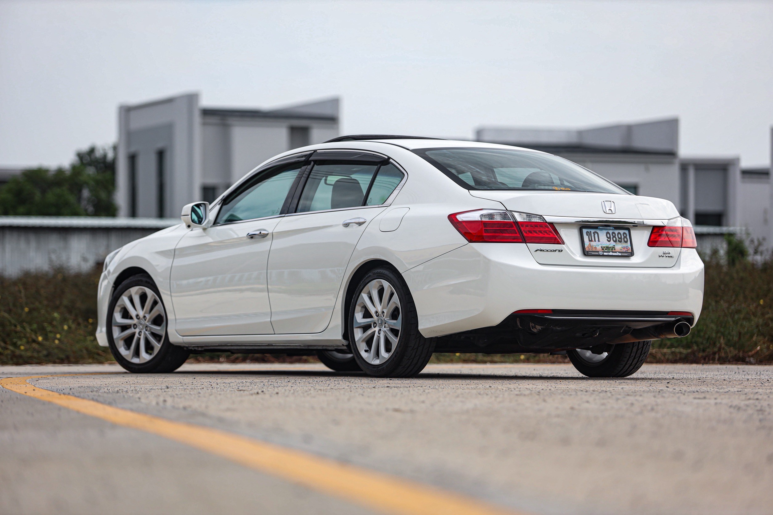 Honda Accord 2.4 Tach PF-รถบ้านมือสอง