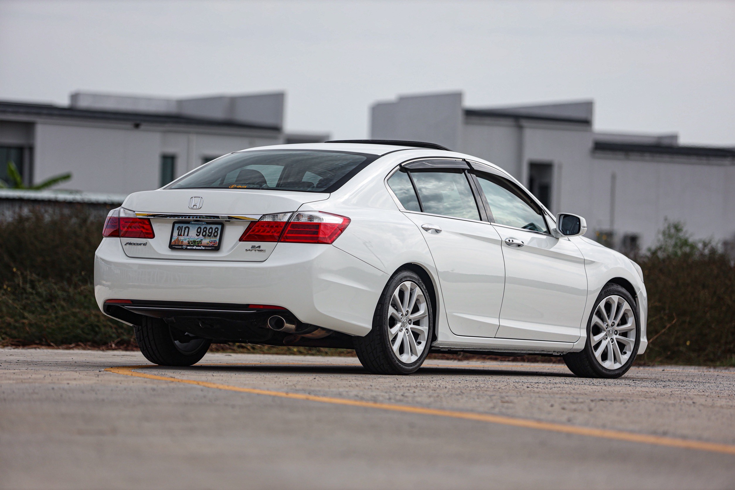 Honda Accord 2.4 Tach PF-รถบ้านมือสอง