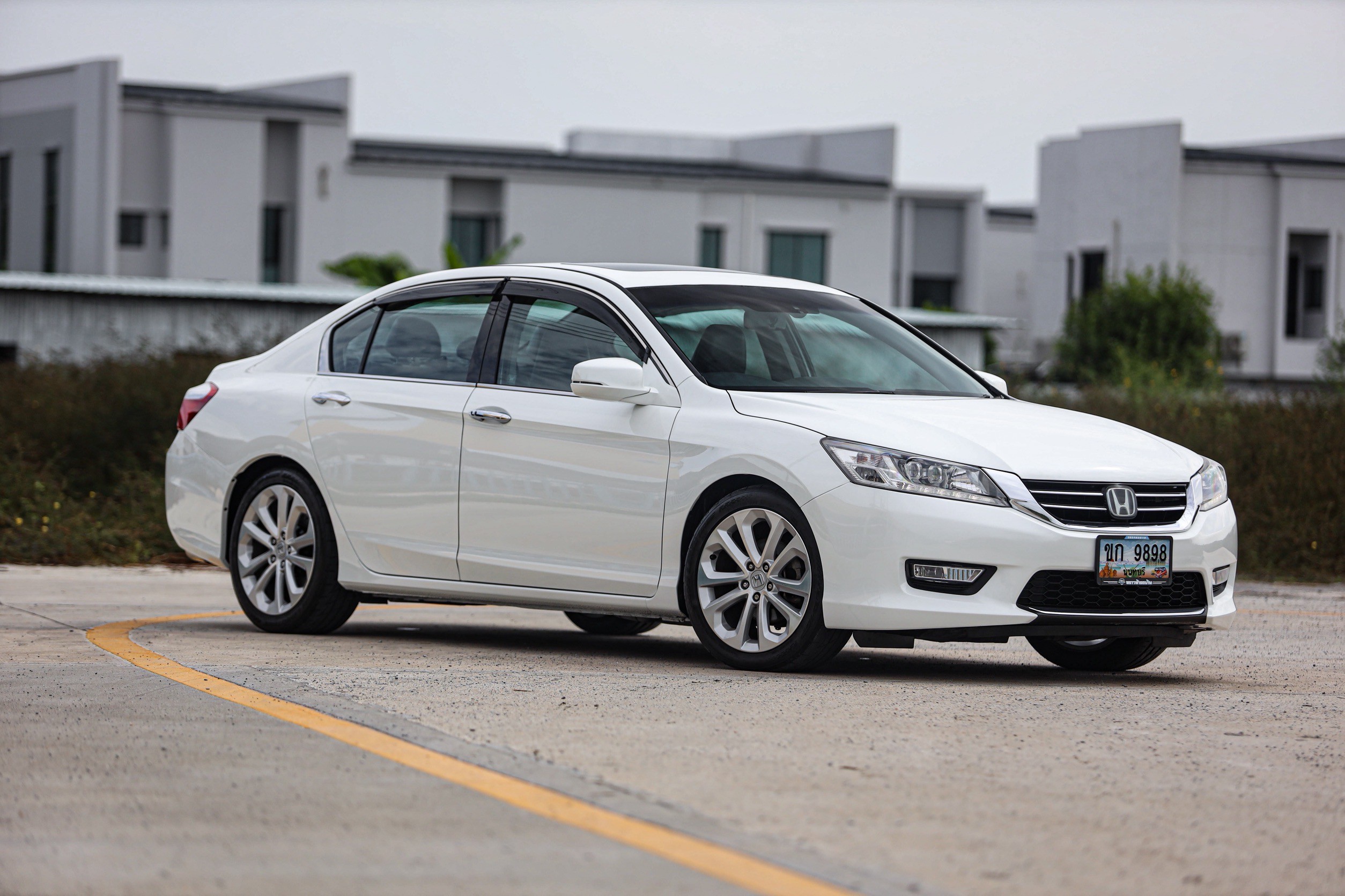 Honda Accord 2.4 Tach PF-รถบ้านมือสอง