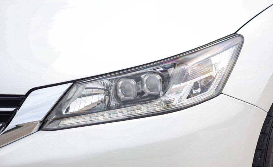 Honda Accord 2.4 Tach PF-รถบ้านมือสอง
