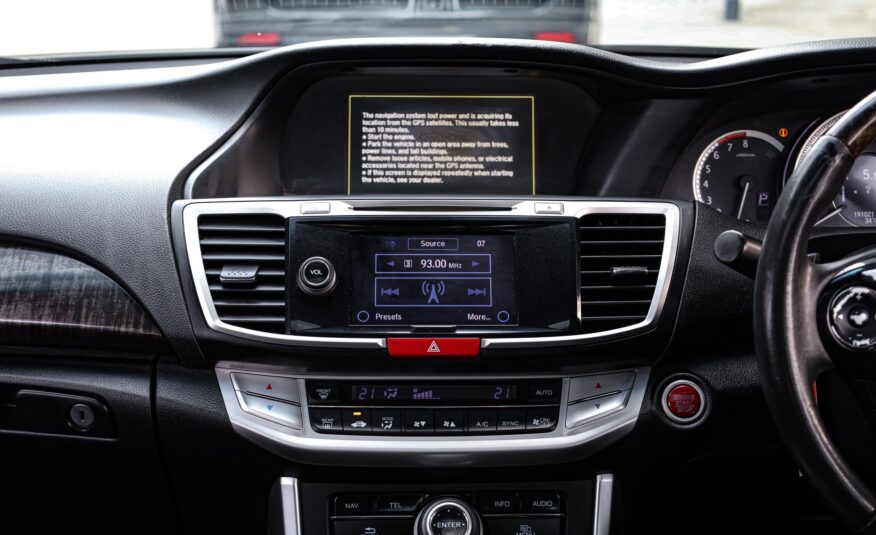 Honda Accord 2.4 Tach PF-รถบ้านมือสอง