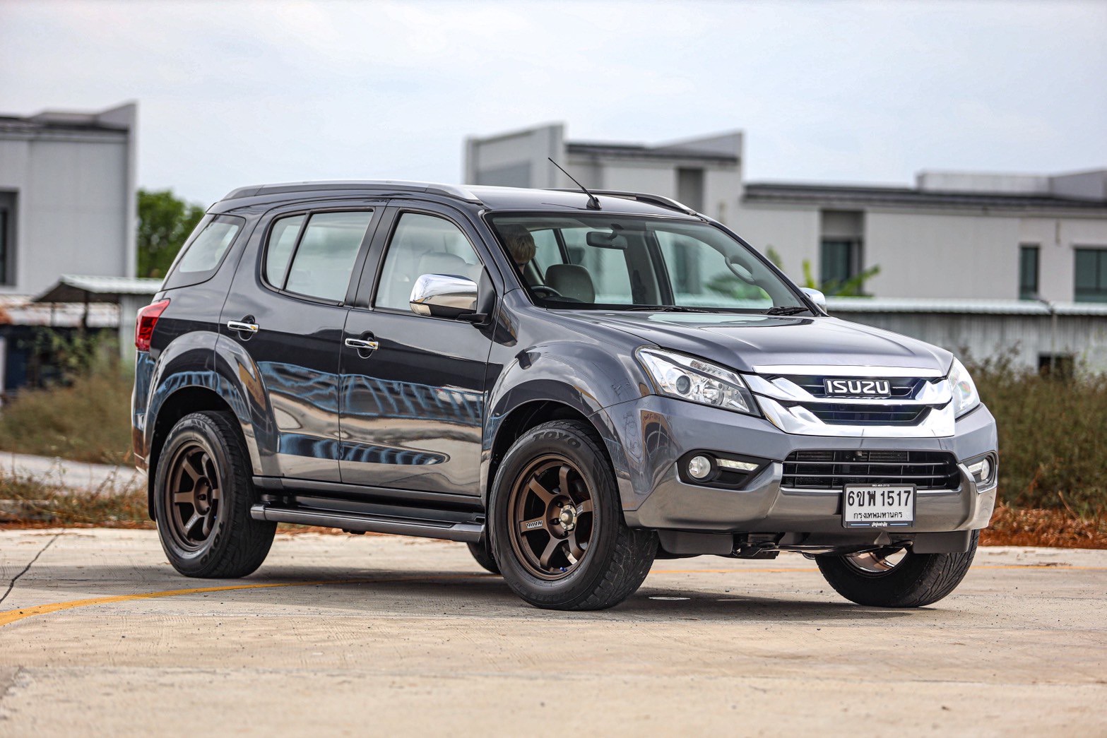 Isuzu Mu-x 1.9 MT PF-รถบ้านมือสอง