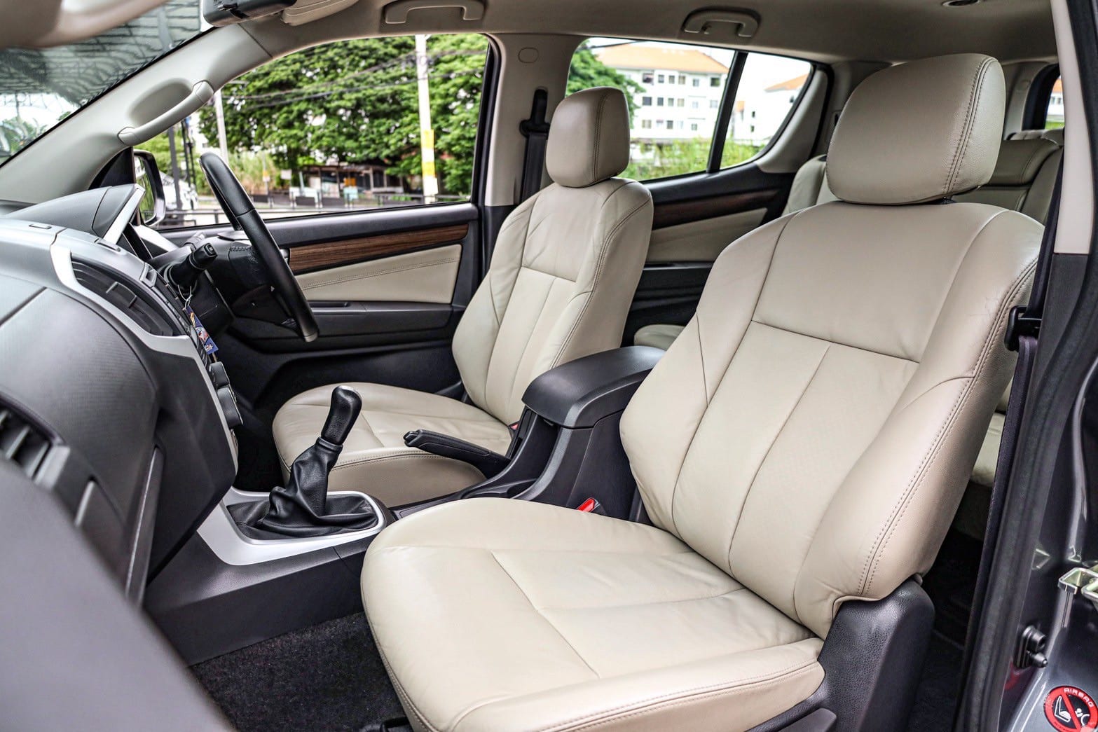 Isuzu Mu-x 1.9 MT PF-รถบ้านมือสอง
