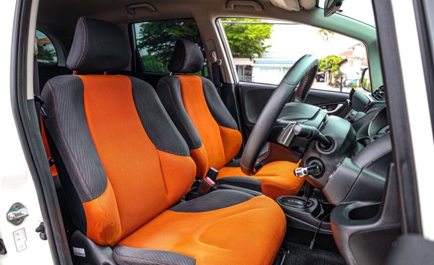 Honda Jazz Ge SV PF-รถบ้านมือสอง