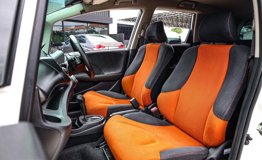 Honda Jazz Ge SV PF-รถบ้านมือสอง