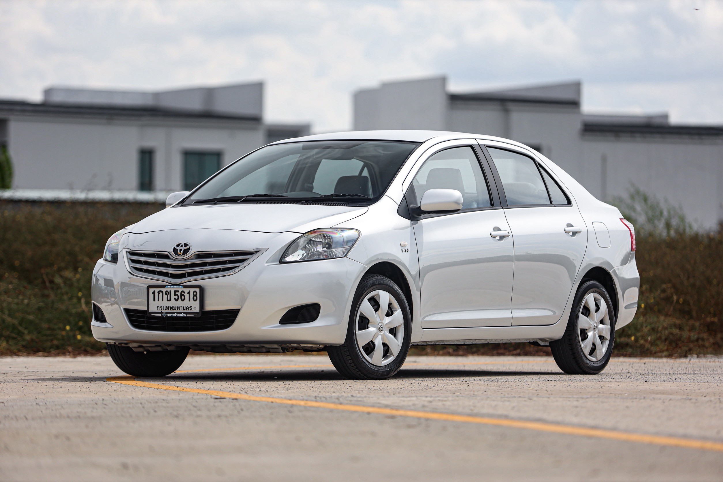 Toyota Vios J PF-รถบ้านมือสอง