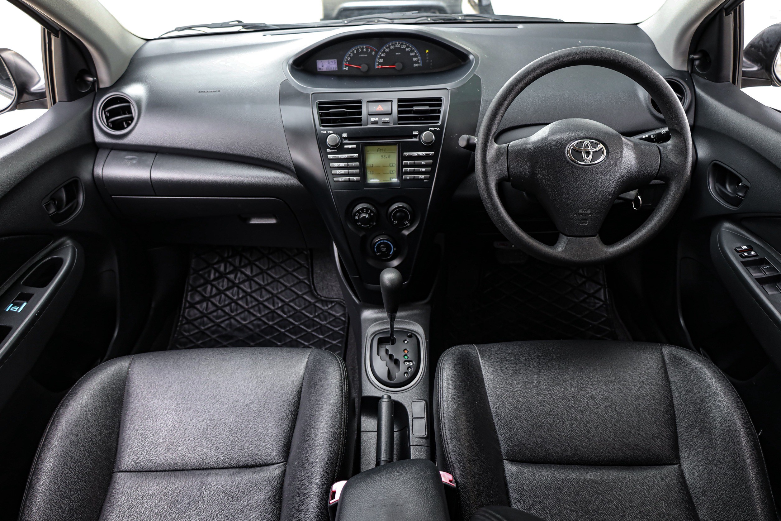 Toyota Vios J PF-รถบ้านมือสอง