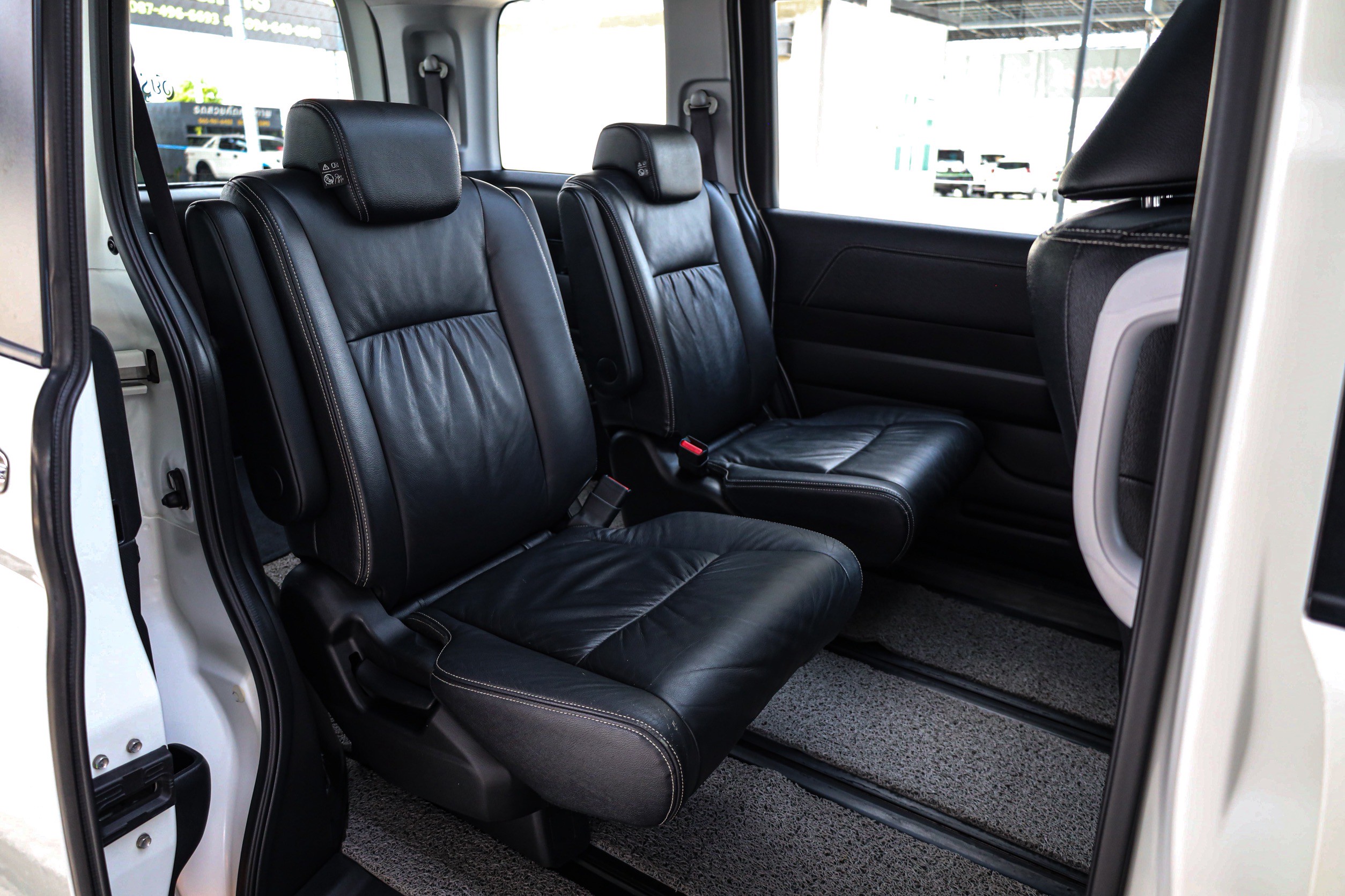 Honda Stepwagon Spada 2.0 EL PF-รถบ้านมือสอง