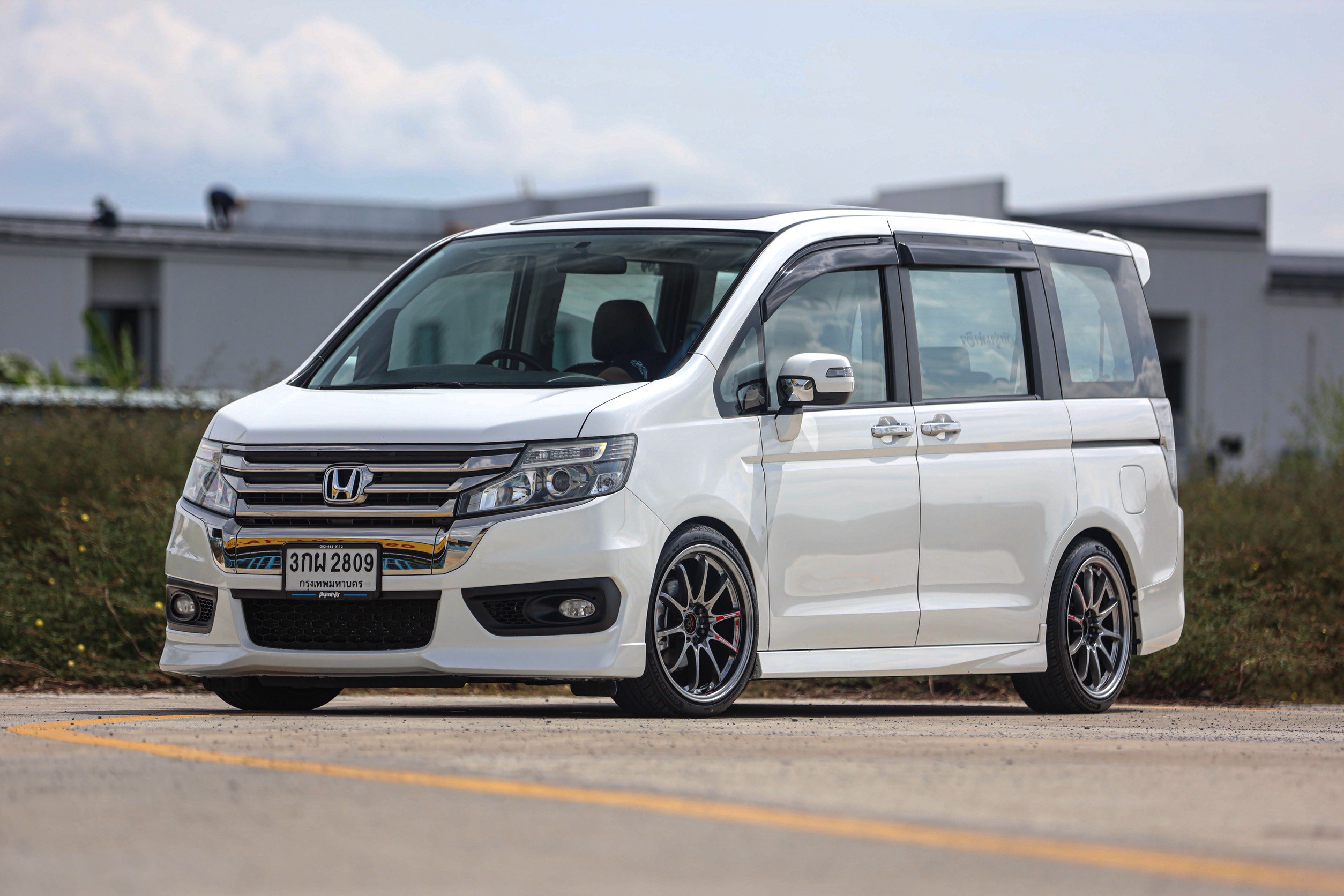 Honda Stepwagon Spada 2.0 EL PF-รถบ้านมือสอง
