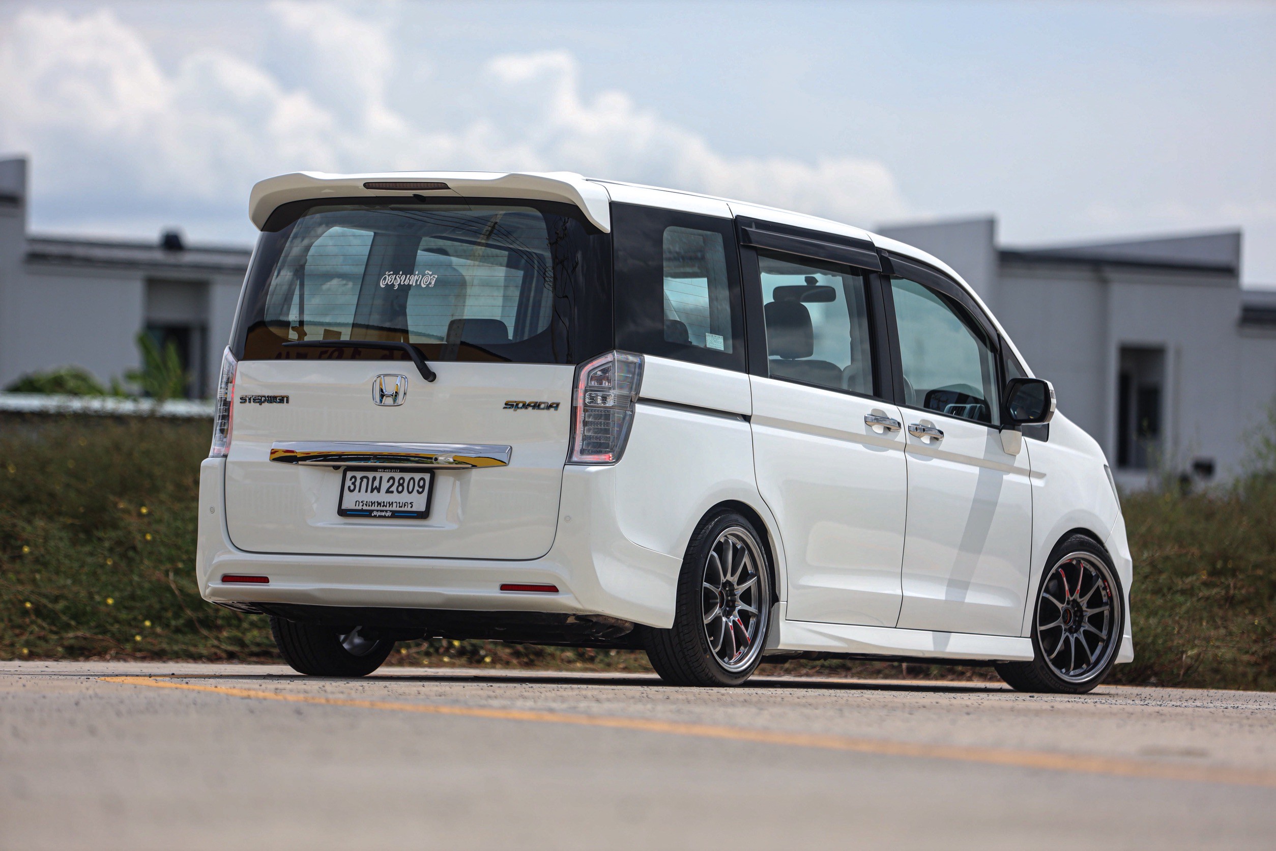 Honda Stepwagon Spada 2.0 EL PF-รถบ้านมือสอง