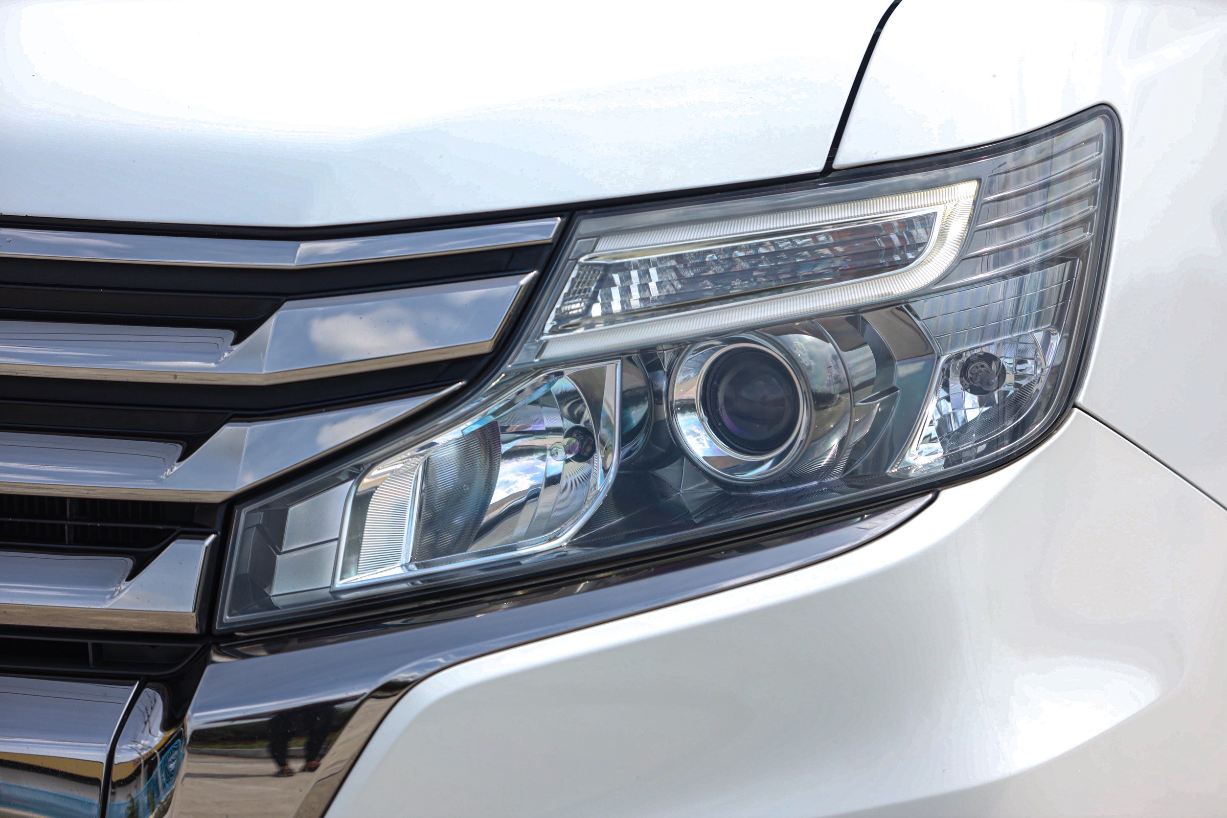 Honda Stepwagon Spada 2.0 EL PF-รถบ้านมือสอง