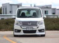 Honda Stepwagon Spada 2.0 EL PF-รถบ้านมือสอง