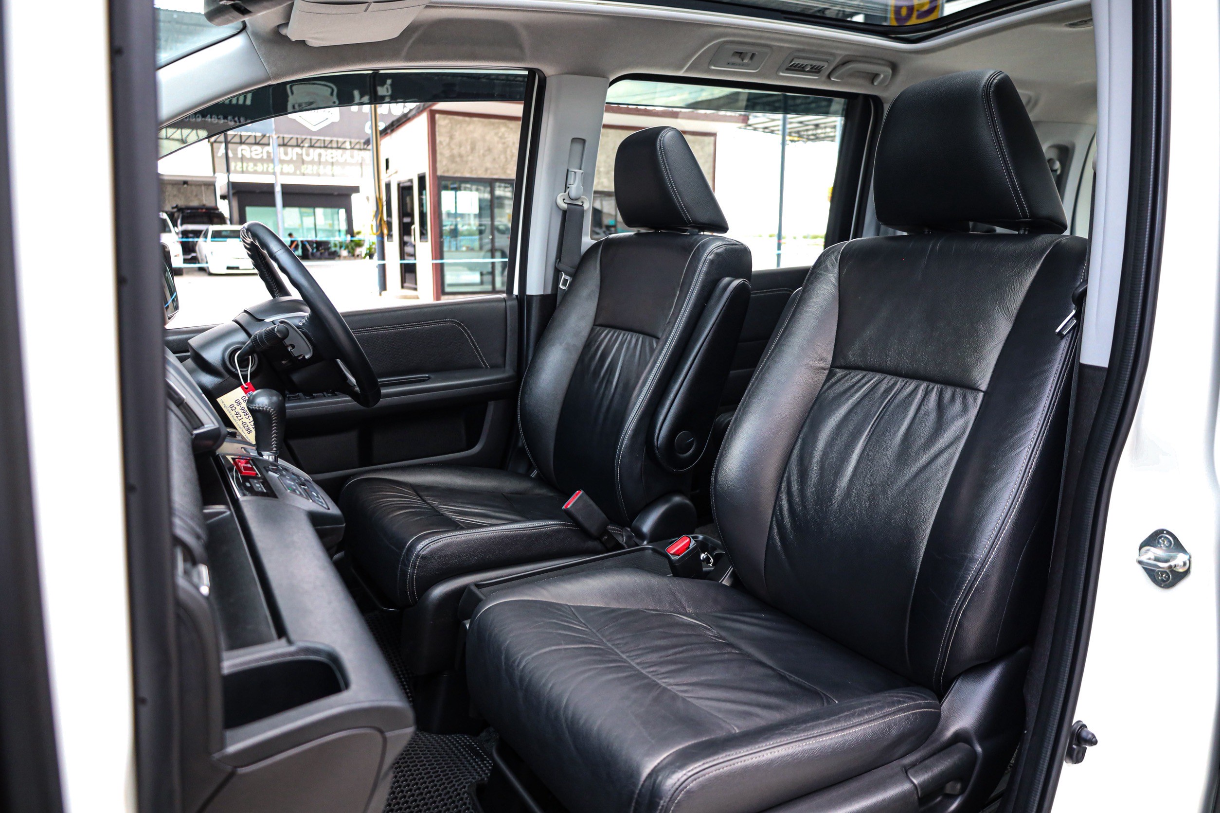 Honda Stepwagon Spada 2.0 EL PF-รถบ้านมือสอง