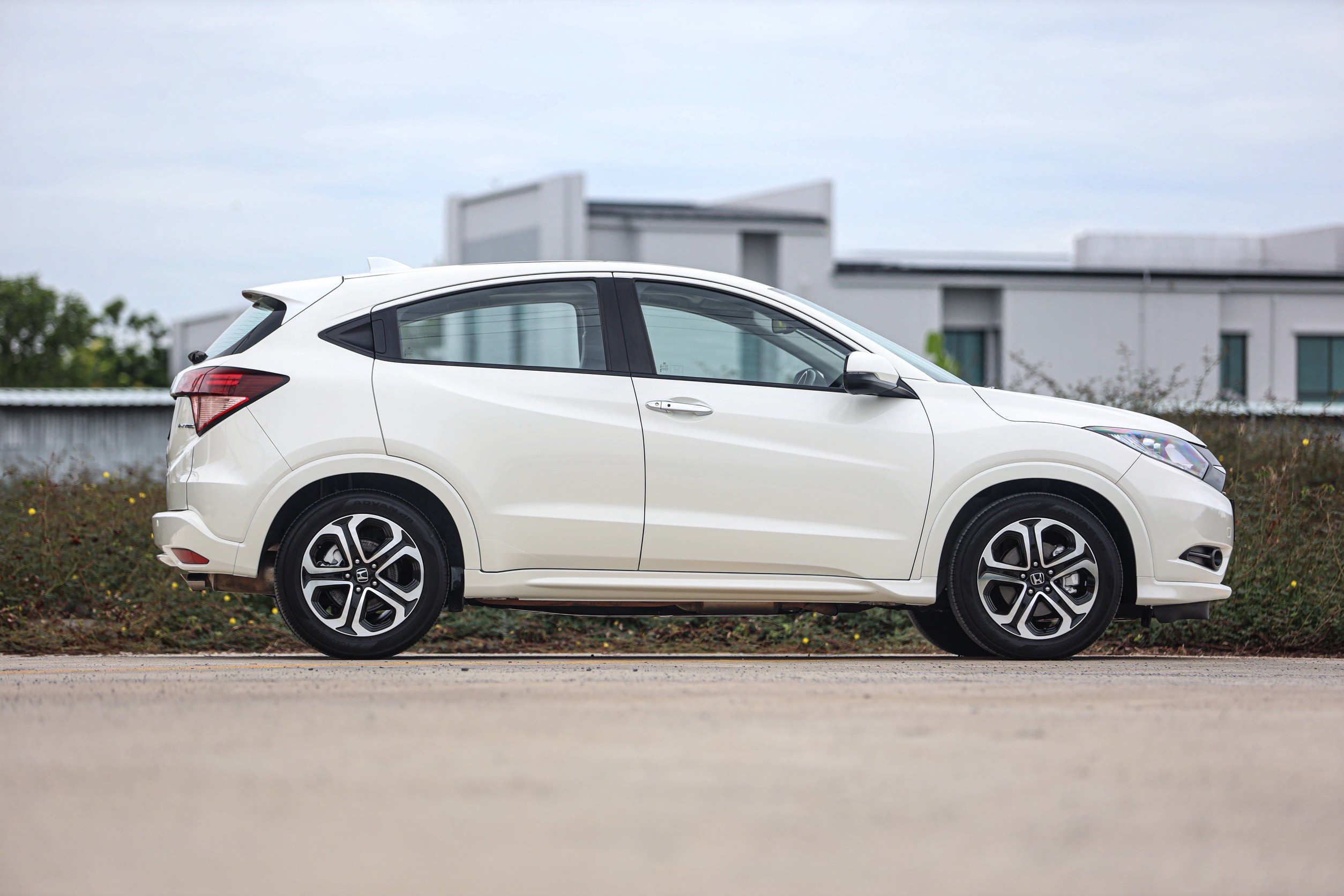 Honda HR-V EL Sunloof PF-รถบ้านมือสอง