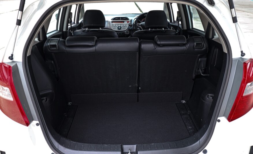 Honda Jazz Ge SV PF-รถบ้านมือสอง