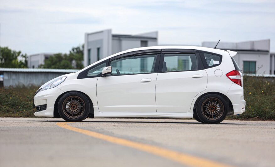 Honda Jazz Ge SV PF-รถบ้านมือสอง