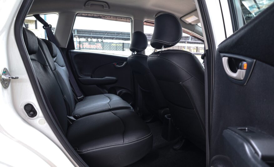 Honda Jazz Ge SV PF-รถบ้านมือสอง