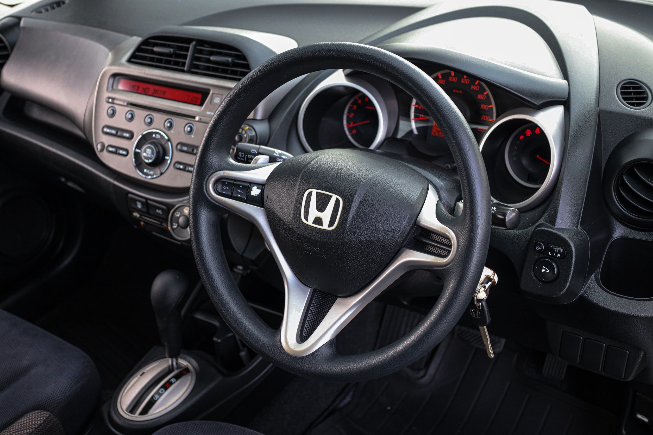 Honda Jazz Ge SV PF-รถบ้านมือสอง