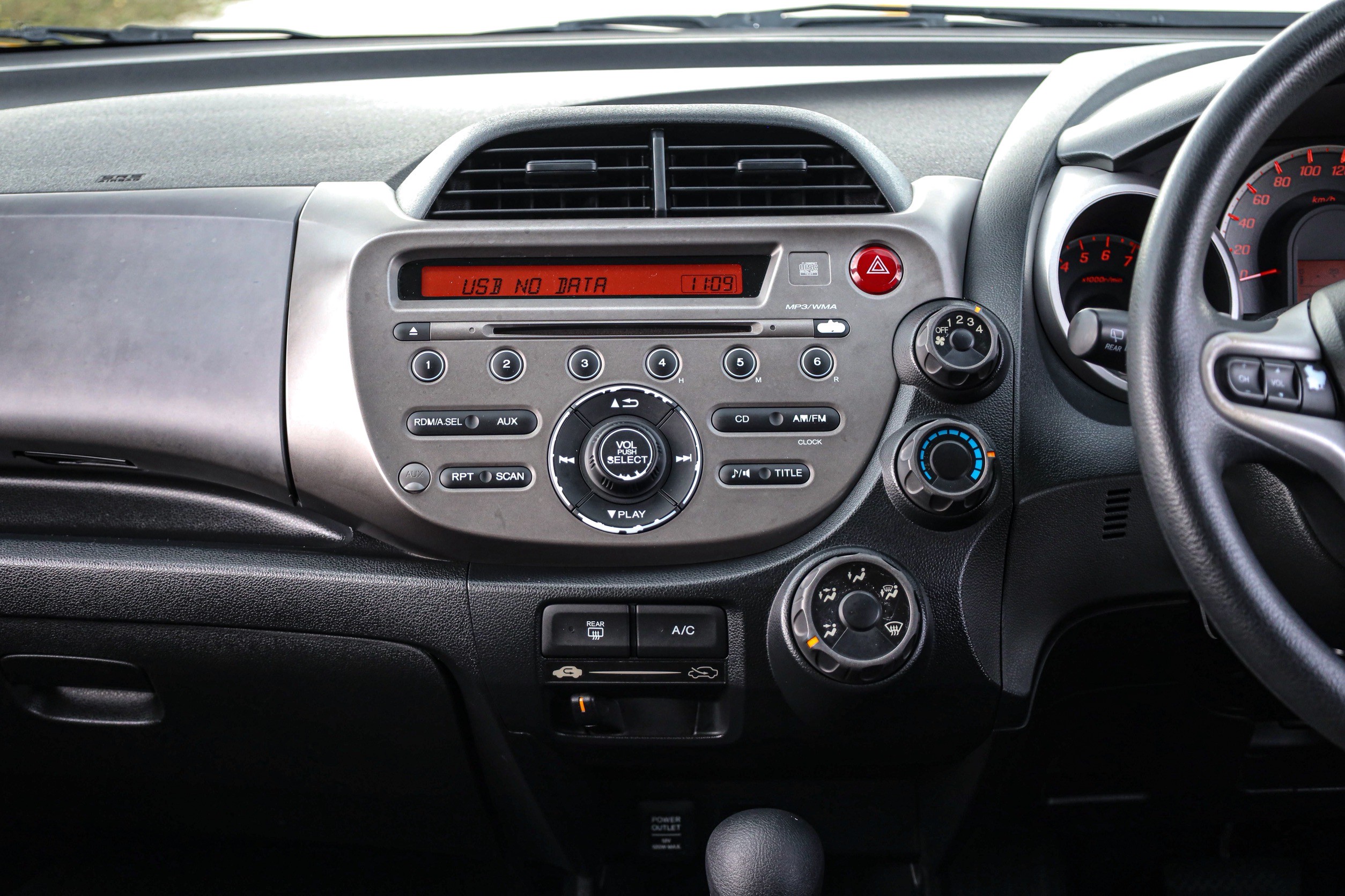 Honda Jazz Ge SV PF-รถบ้านมือสอง