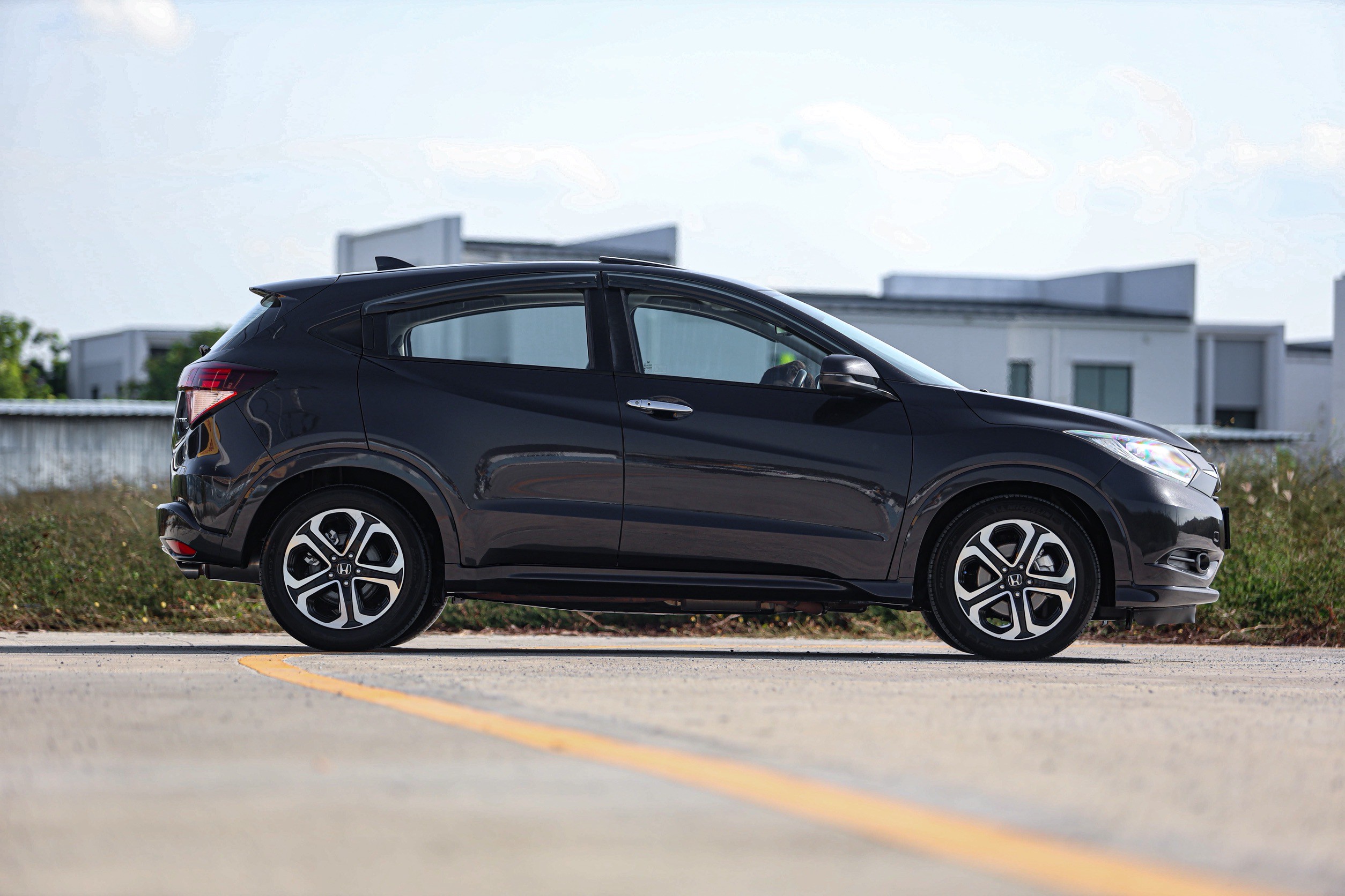 Honda HR-V EL Sunloof PF-รถบ้านมือสอง