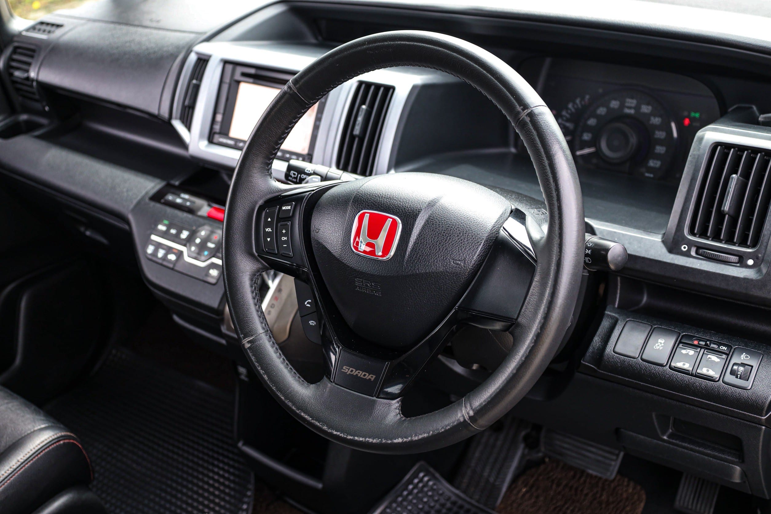 Honda Stepwagon Spada 2.0 JP PF-รถบ้านมือสอง