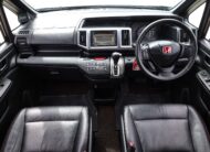 Honda Stepwagon Spada 2.0 JP PF-รถบ้านมือสอง