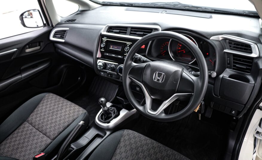 Honda Jazz GK S MT PF-รถบ้านมือสอง