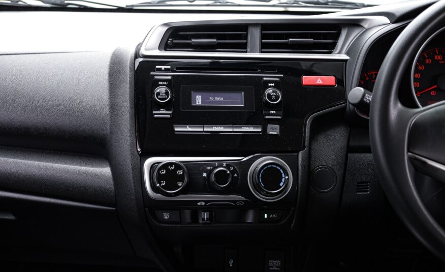 Honda Jazz GK S MT PF-รถบ้านมือสอง